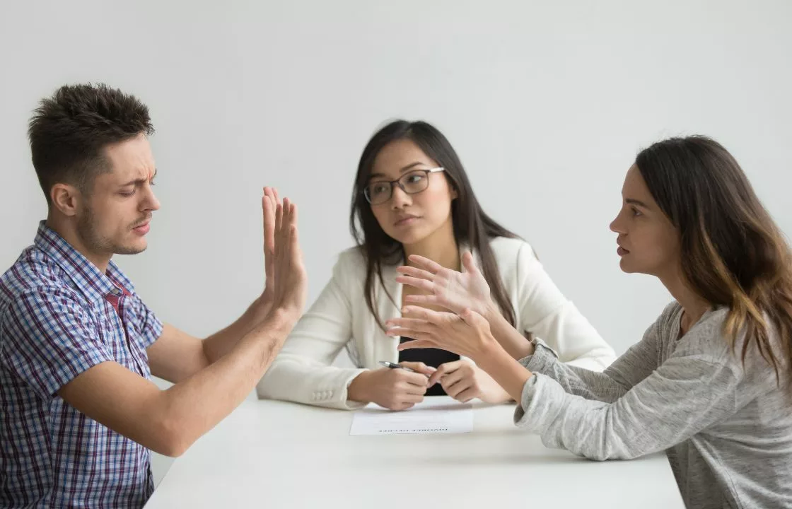 Image of couple arguing in family mediation Penzance
